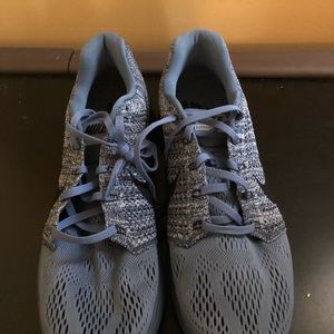 Men’s Nine sneakers